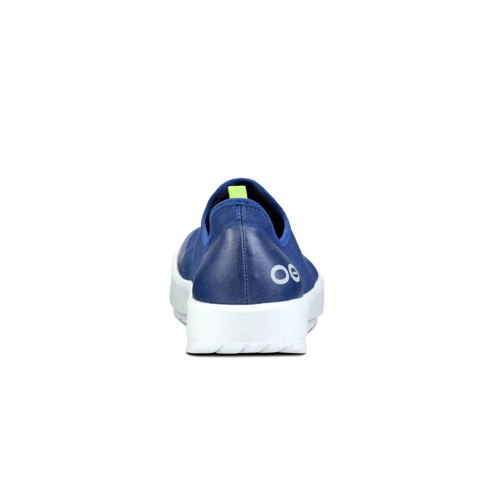 'OOFOS' Women's OOmg EeZee Low Shoe - White / Navy 5 'OOFOS' Women's OOmg EeZee Low Shoe - White / Navy - Image 5