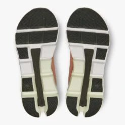 'On Running' Women's Cloudflyer 4 - Peach / Aloe -Fashion Shoes 71.98669 cloudflyer 4 fw22 peach aloe w g3 1024x1024@2x