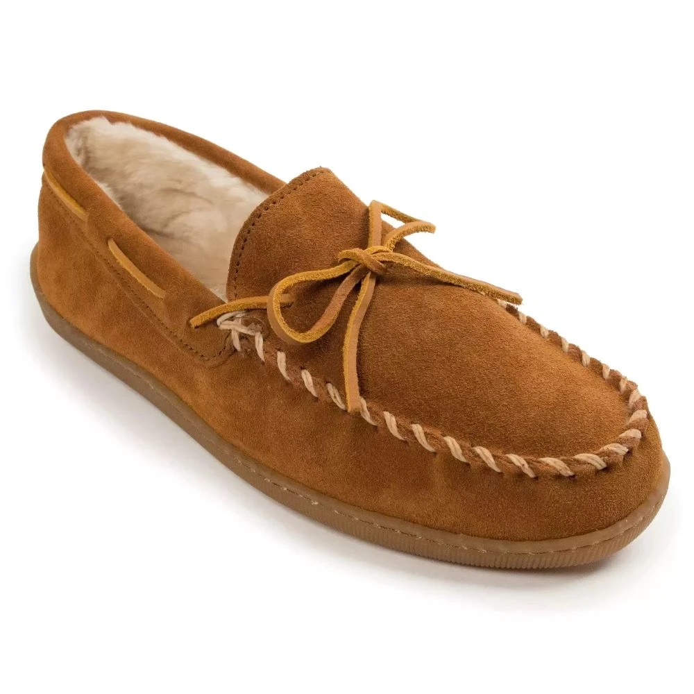 'Minnetonka' Men's Pile Lined Hardsole Moc Slipper - Tan (Ext. Sizes) 1 'Minnetonka' Men's Pile Lined Hardsole Moc Slipper - Tan (Ext. Sizes)